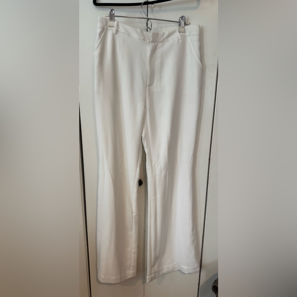Bebe White Wide-Leg Dress Pants